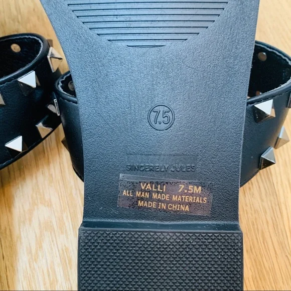 Sincerely Jules Women’s Studded Double Banded Sandal SZ 7.5 - Picture 4 of 5